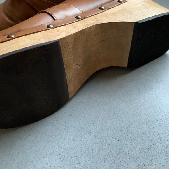 Silent D Georgia Slingback Heeled Clogs - Picture 3 of 7